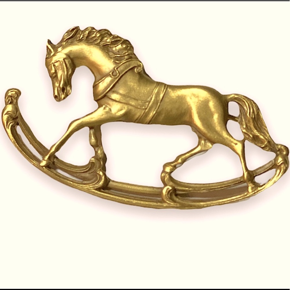 Vintage gold tone rocking horse pin, marked P & E - Picture 1 of 3